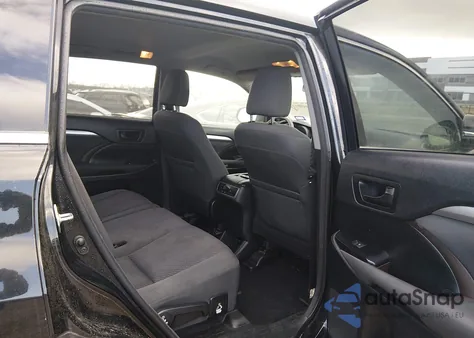 2018 Toyota Highlander Le z USA, uszkodzony, nr VIN 5TDBZRFH9JS889802